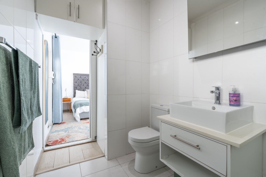 1 Bedroom Property for Sale in Green Point Western Cape